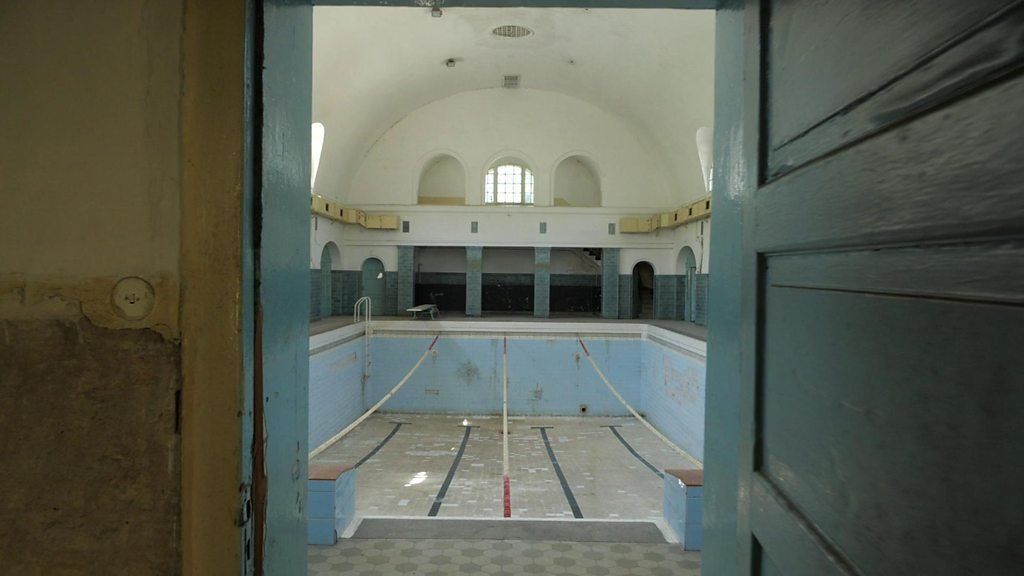 Swimming pool inside Wünsdorf base
