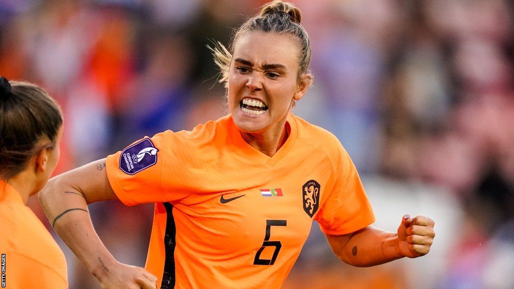 Jill Roord reacts during the Euro 2022 game between the Netherlands and Portugal