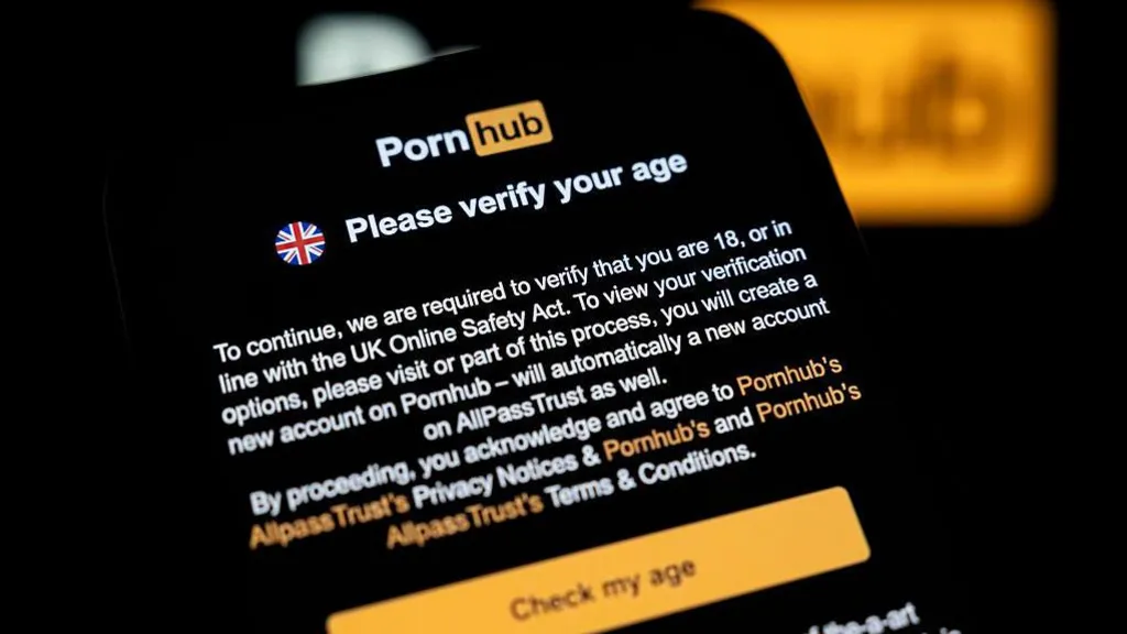 A pop-up notification on Pornhub's UK website says 