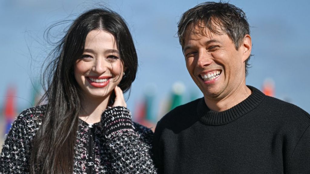 US director Sean Baker and US actress Mikey Madison pose for a photocall during the 50th edition of the Deauville American film festival, in Deauville, on September 13, 2024