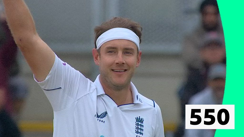 England v India: 'The breakthrough' - Stuart Broad earns 550th Test wicket