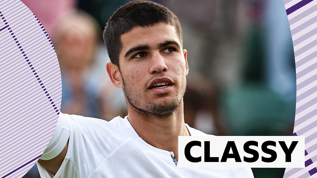 Wimbledon 2022: Watch Carlos Alcaraz concede point to Oscar Otte after line judge error