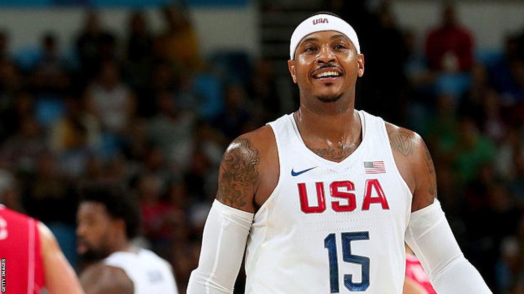 Carmelo Anthony playing for the USA at the 2016 Olympics