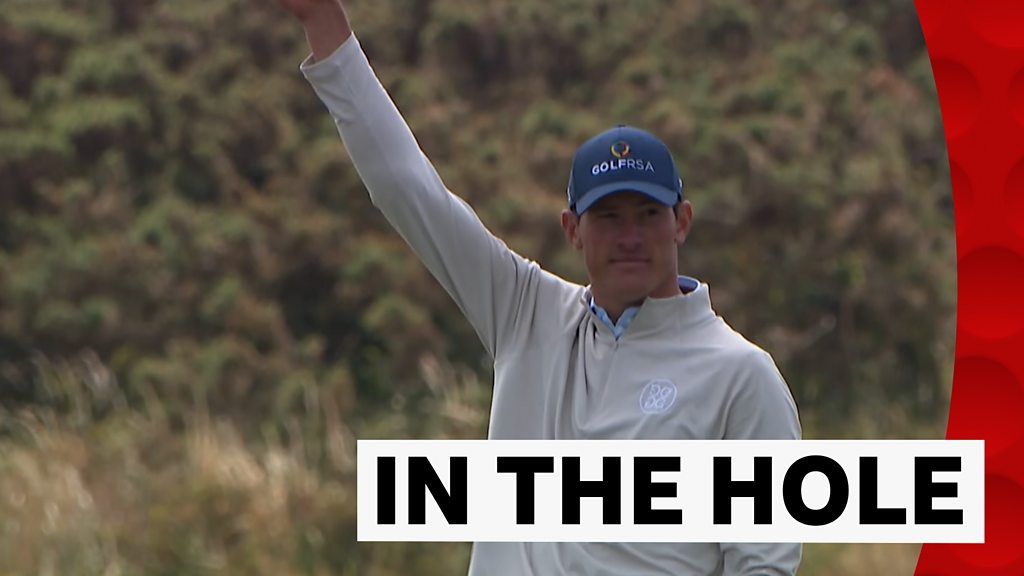Amateur Lamprecht chips in from fairway for birdie