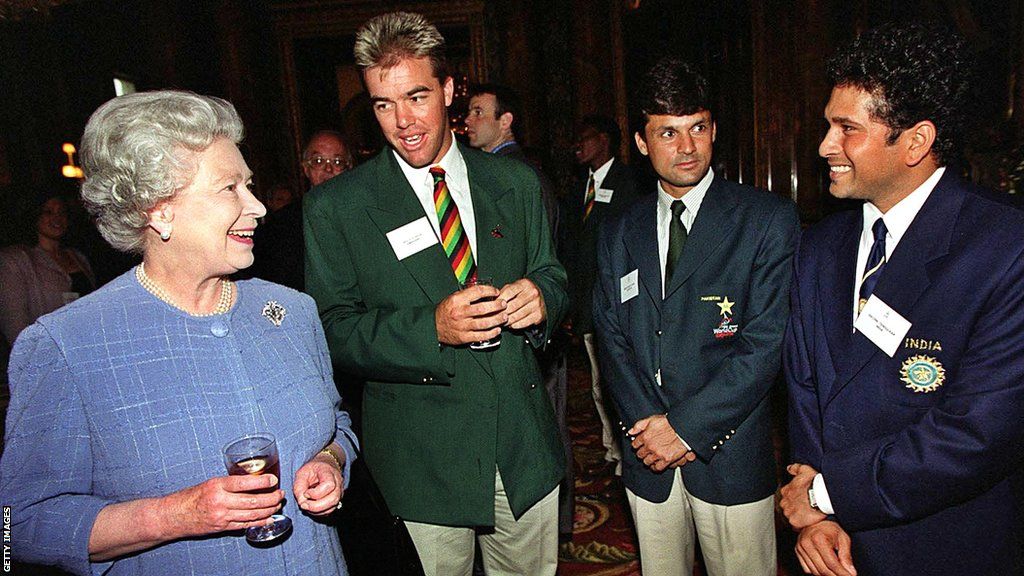 Queen Elizabeth II, Heath Streak, Moin Khan and Sachin Tendulkar