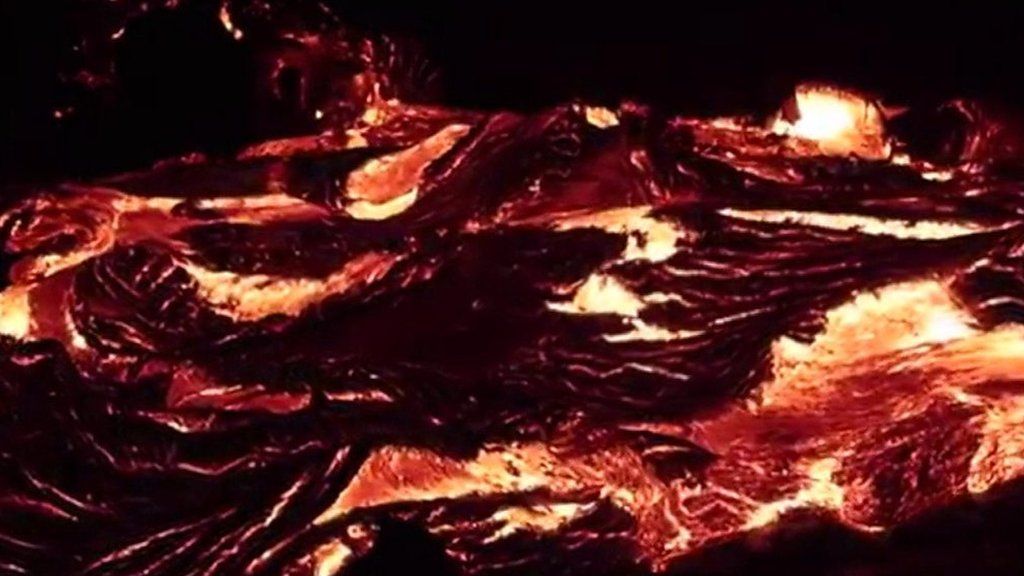 Mesmerising lava flows from Kilauea volcano in Hawaii