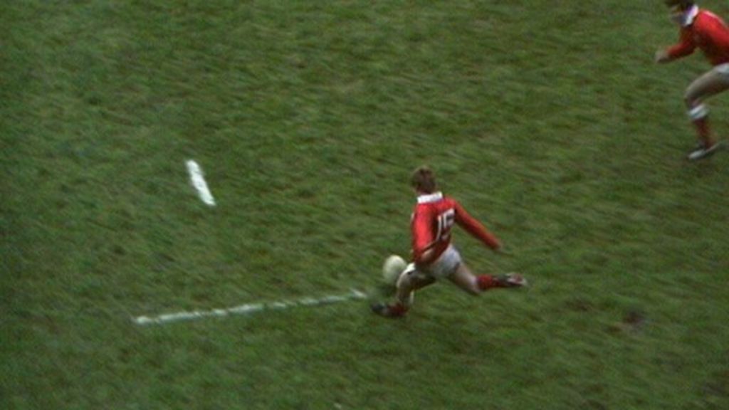 Six Nations Wales v Scotland Paul Thorburn's epic kick BBC Sport
