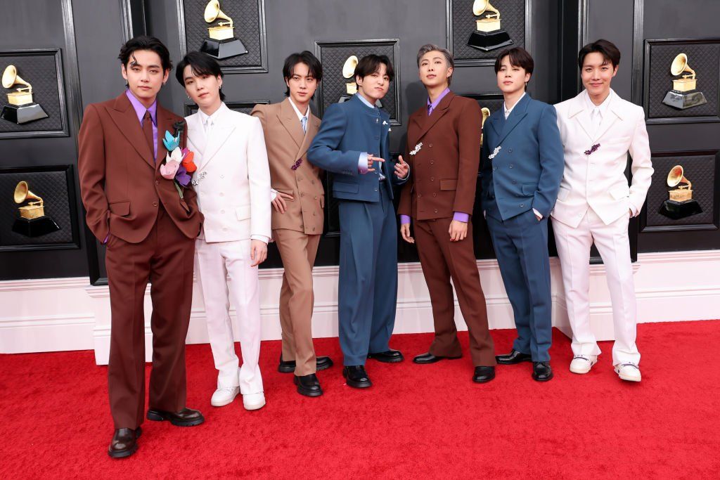See All the Grammys 2022 Red Carpet Looks