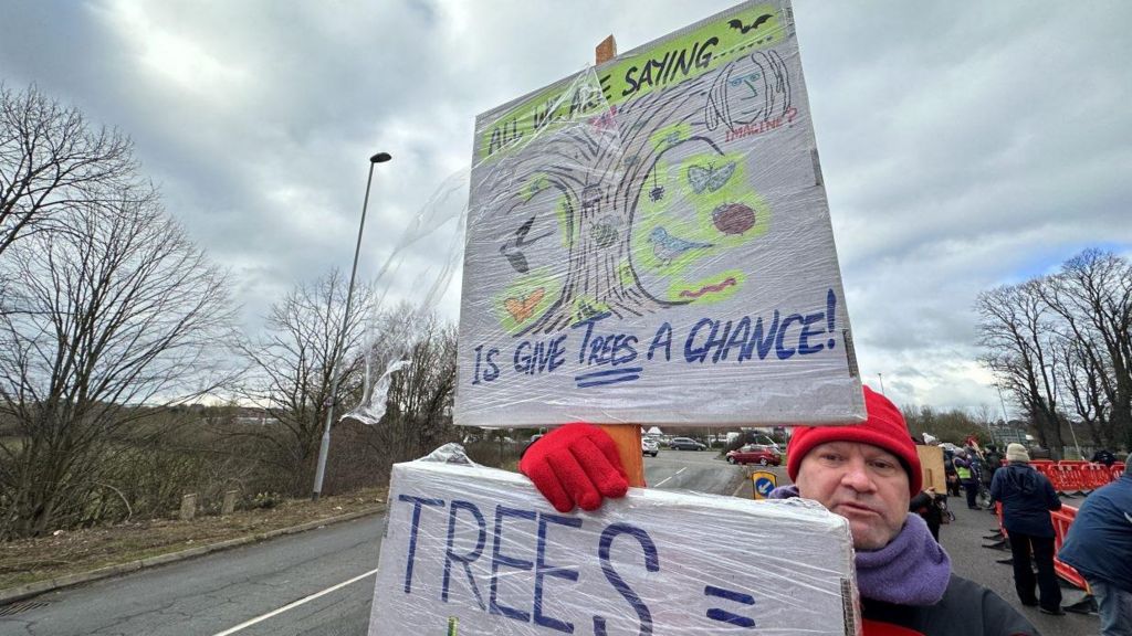 Protesters at Wellingborough development