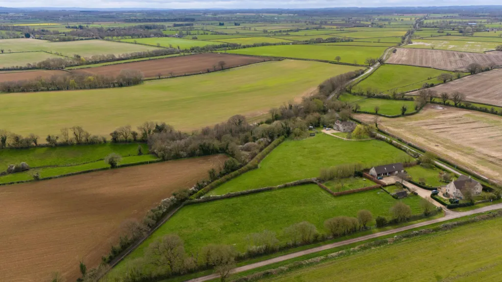 Lime Down Solar Park: Buffer zone added to designs after feedback – BBC.com