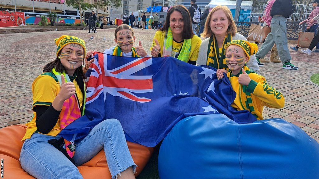 Australian fans at the Melbourne fan park