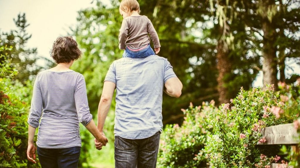 Young families 'hit by income slowdown'