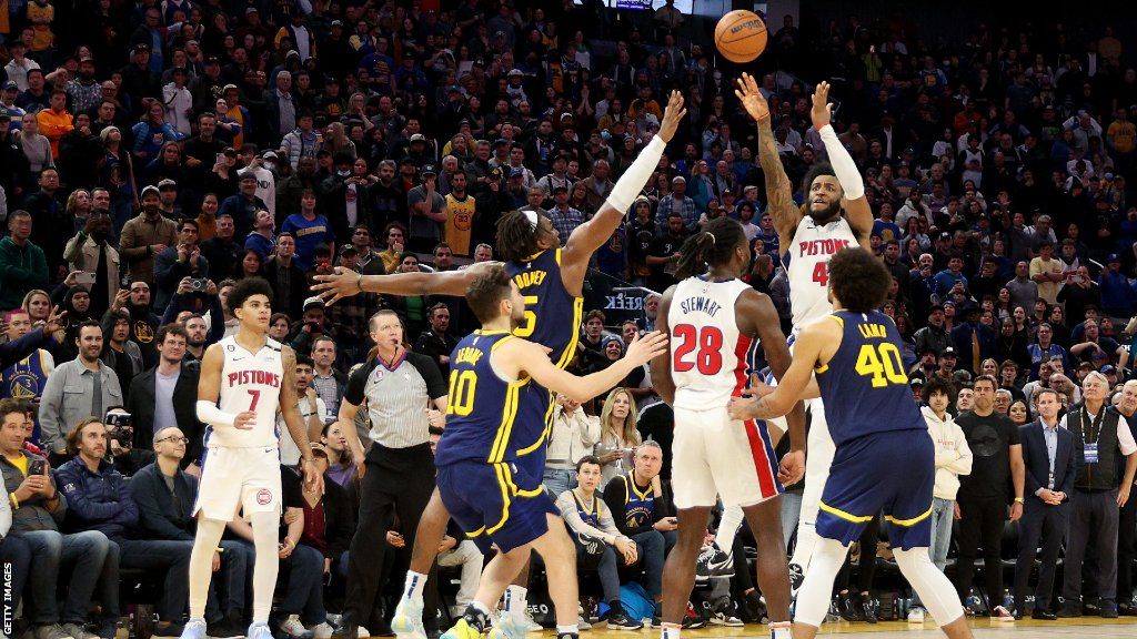 NBA: Golden State Warriors Lose To Detroit Pistons After Late Three ...