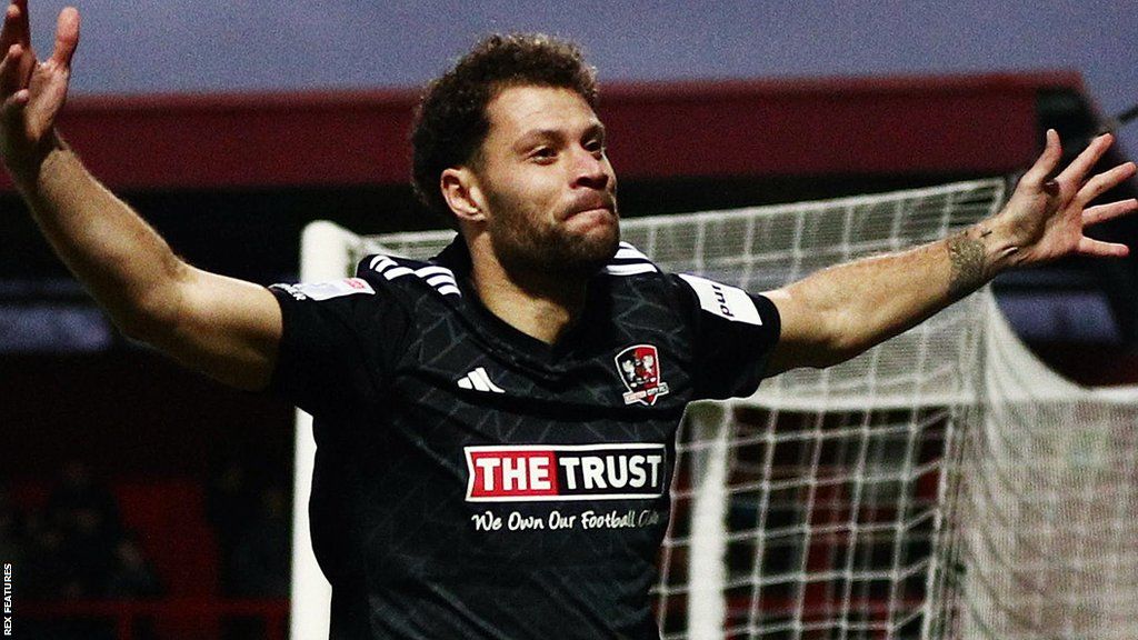 Yanic Wildschut: Exeter City winger extends contract to end of season - BBC  Sport