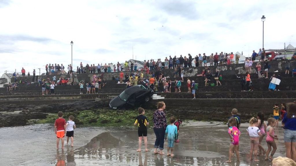 Car crashes onto crowded County Clare beach