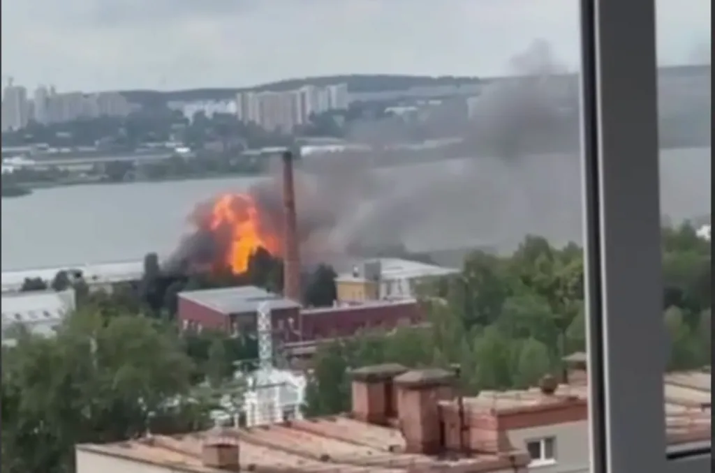 UKRAINE SUCCESSFULLY ATTACKS CENTRAL RUSSIA 💥🇺🇦🚀