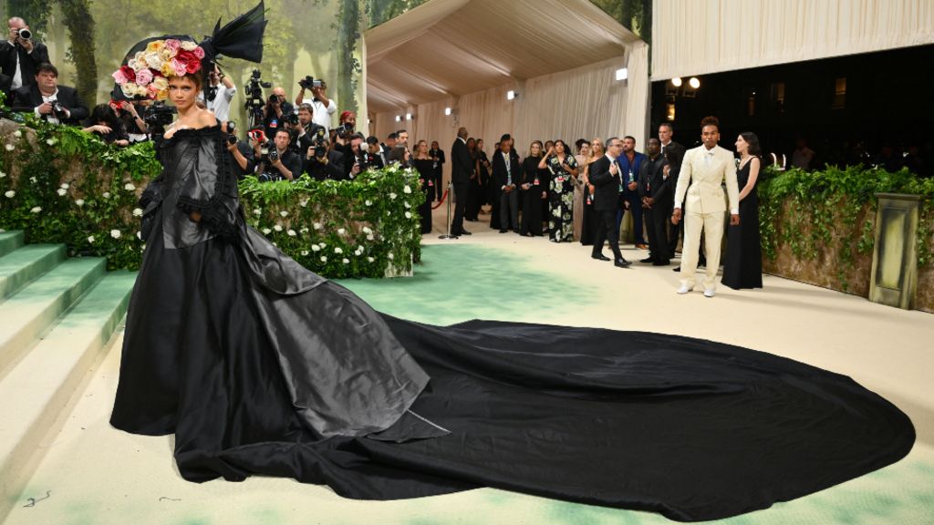 Zendaya attends The 2024 Met Gala Celebrating "Sleeping Beauties: Reawakening Fashion" at The Metropolitan Museum of Art on May 06, 2024 in New York City.