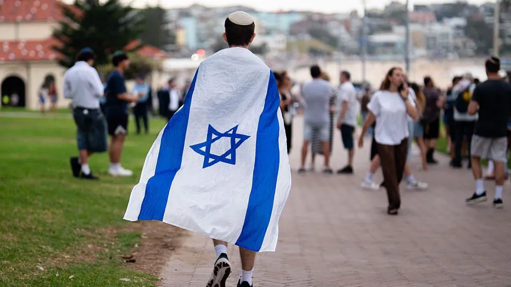 Israeli flag and kippah in Bondi