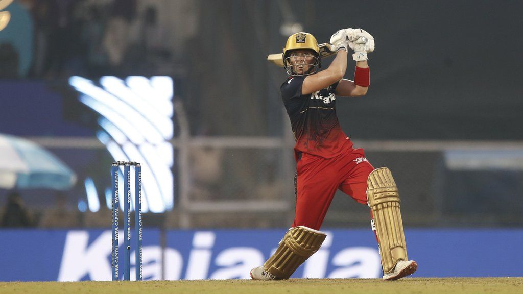 Heather Knight batting for Royal Challengers Bangalore