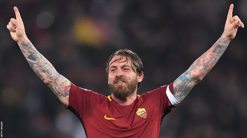 Daniele de Rossi celebrates during his playing spell at Roma