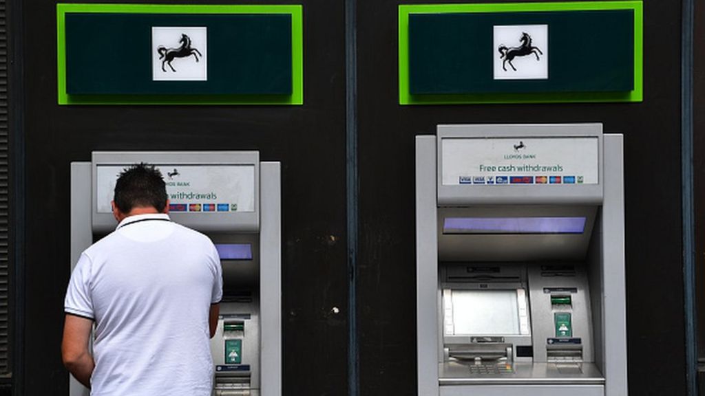 Lloyds chief says taxpayer to make £500m on bank rescue
