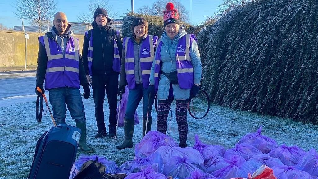 Litter pickers out in the frost from Northants Litter Wombles