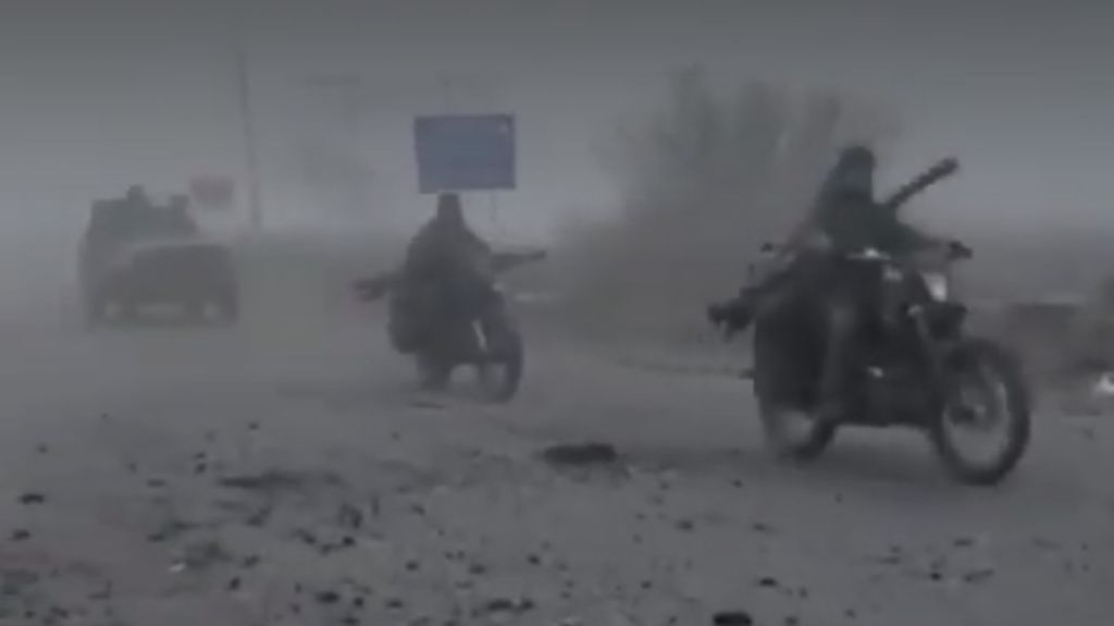 Fog helps Russian forces push deeper into key Ukrainian city of Pokrovsk Fog helps Russian forces push deeper into key Ukrainian city of Pokrovsk