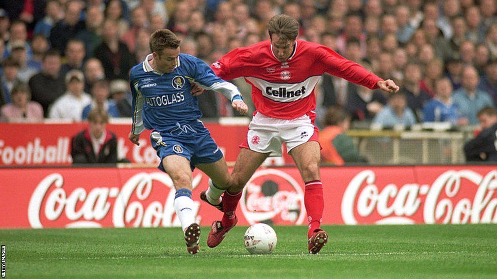 Action from the 1998 EFL Cup final between Chelsea and Middlesbrough