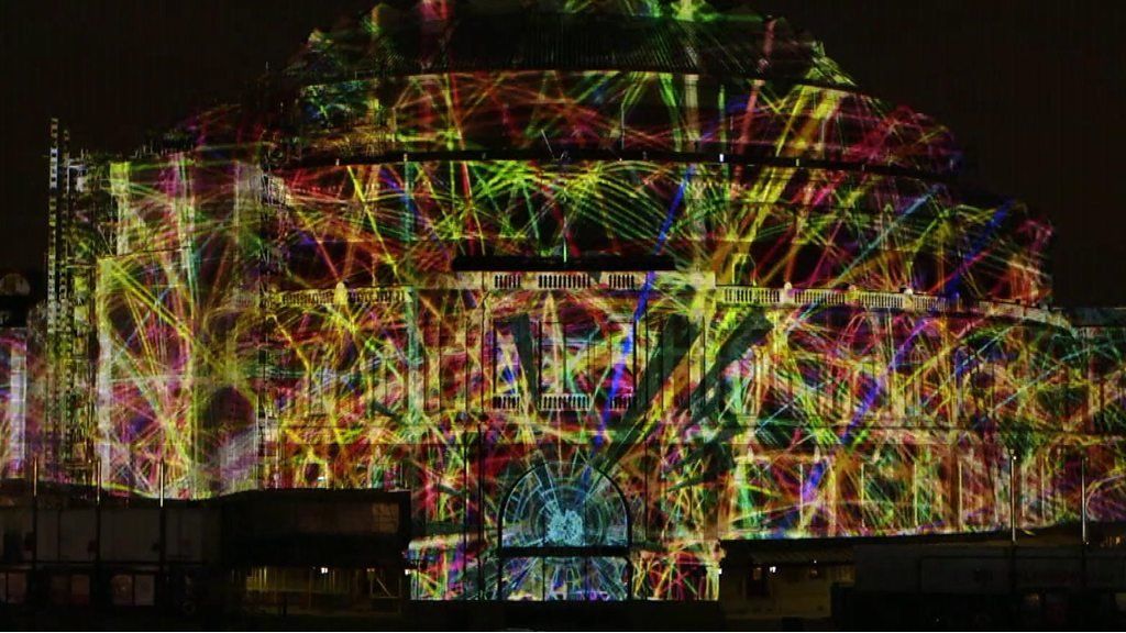 A light show on the Royal Albert Hall