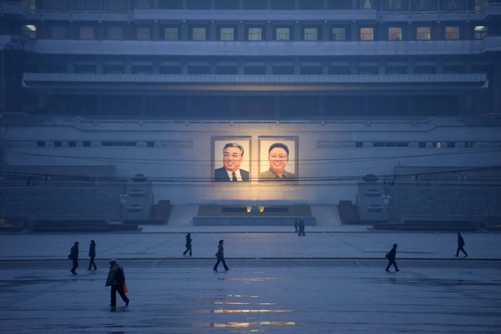 Portraits of Kim Il-sung and Kom Jong-il