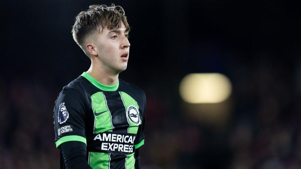 Brighton news: Jack Hinshelwood signs new Albion contract - BBC Sport