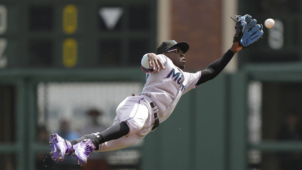 MLB: Watch Miami Marlins' Jazz Chisholm Jr Take Stunning One-handed ...