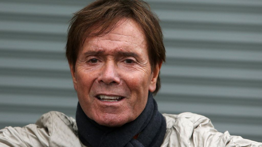 Sir Cliff Richard 'tarnished' by sex abuse allegations - BBC News