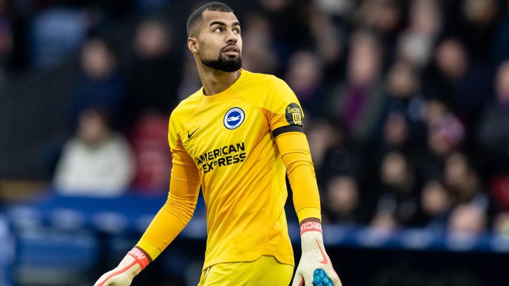 Brighton: De Zerbi has 'total confidence' in goalkeeper Sanchez - BBC Sport