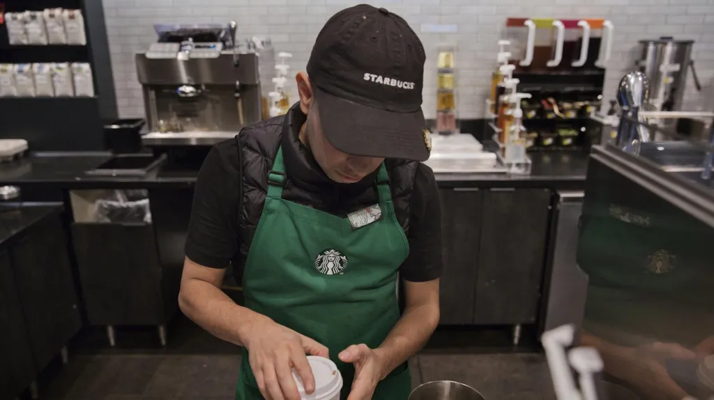 Starbucks store closures