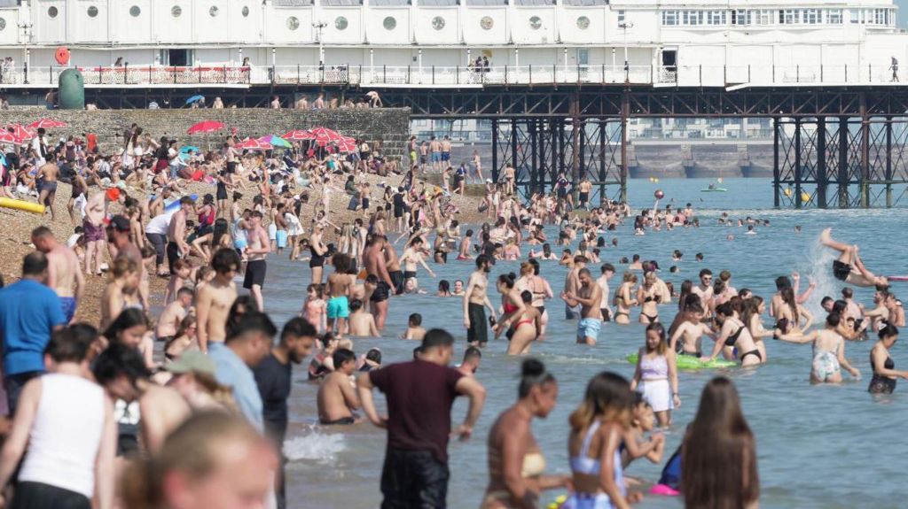 Crowded Brighton beach 