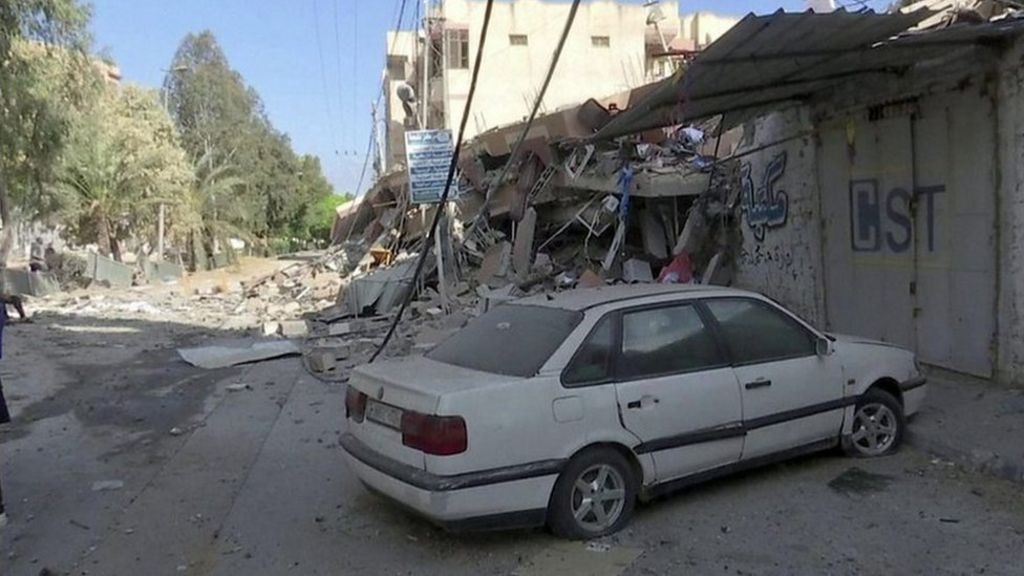 Israel-Palestinian fighting continues - BBC Newsround