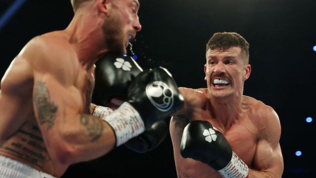 Nathan Heaney retained his British Middleweight title in Birmingham only on a split points decision