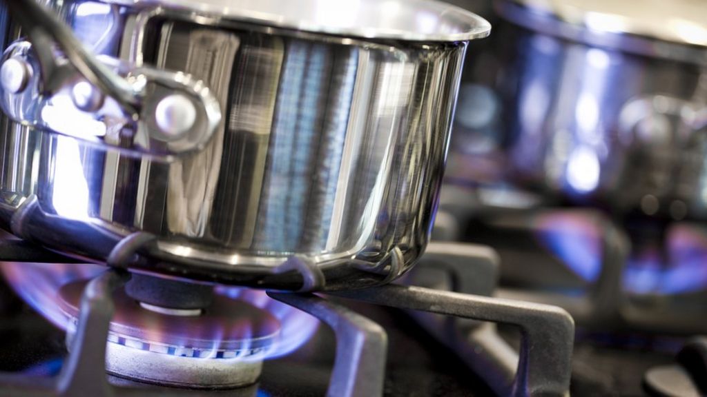 General election 2017: Tories vow to end 'rip-off' energy bills