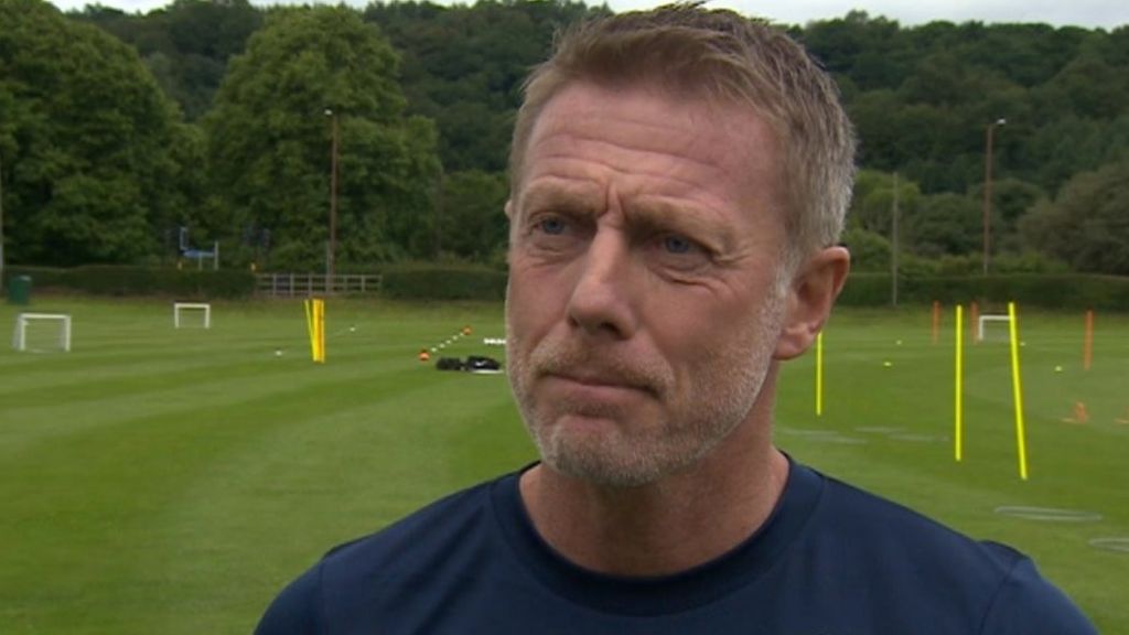 Craig Hignett: Hartlepool boss pleased with squad ambition - BBC Sport