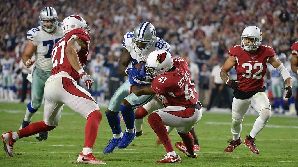 NFL: Dallas Cowboys' Dez Bryant carries five defenders over for ...