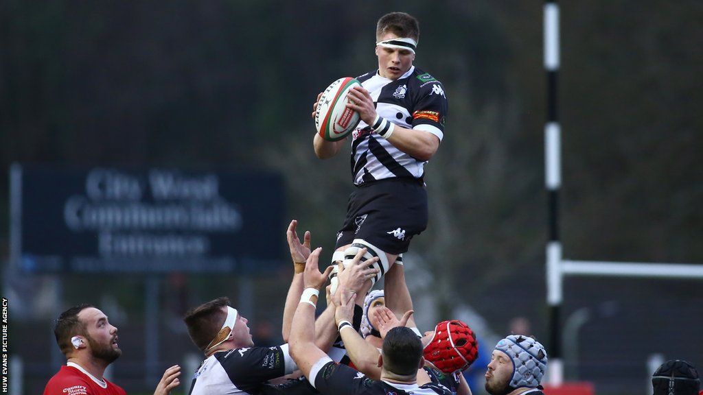 Pontypridd flanker Sion Parry qualifies to play for Canada through his mother