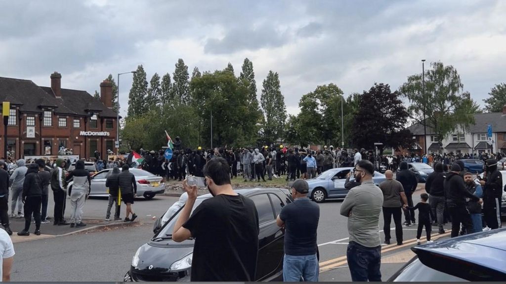 Crowds gathering in Bordesley Green