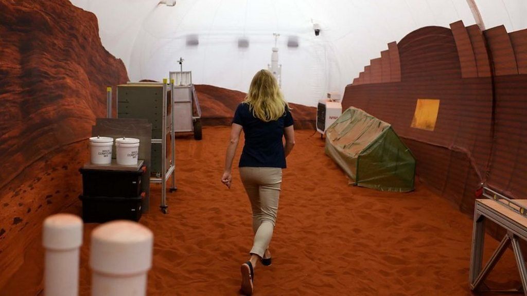 Mars simulation Could we live on the red BBC Newsround