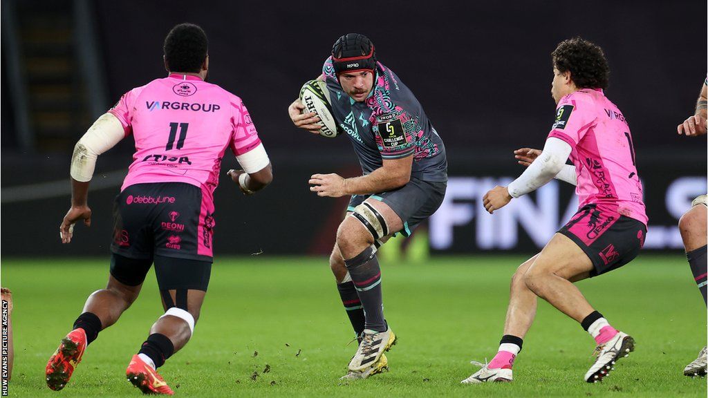 Morgan Morris on the charge for Ospreys