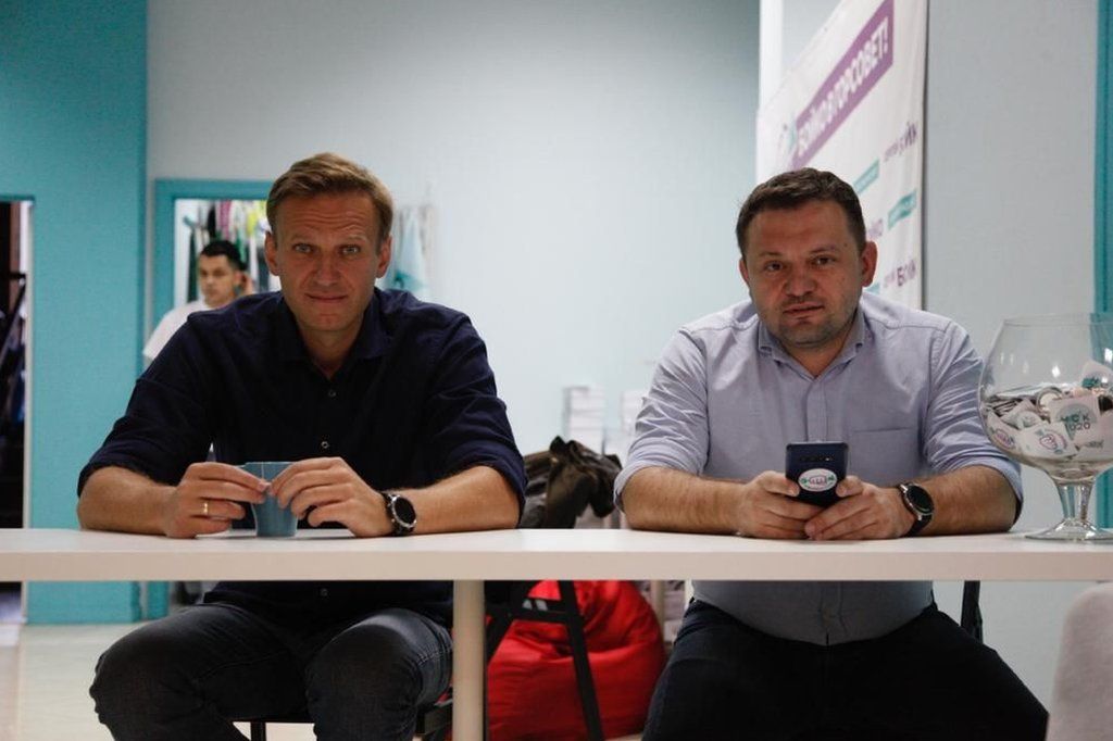 Sergei Boiko (R) with Alexei Navalny