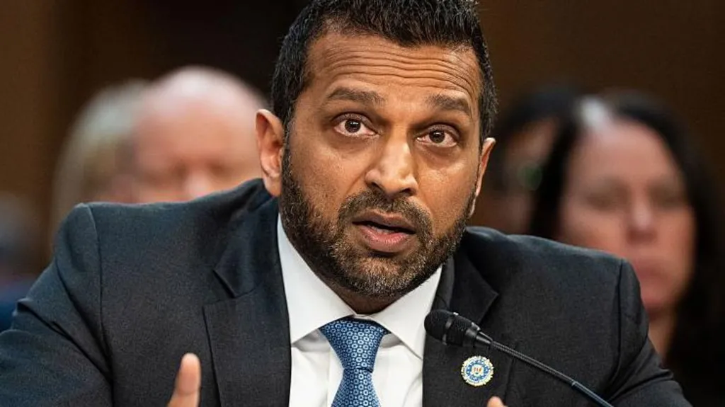 El director del FBI, Kash Patel, presenta una demanda de 250 millones de dólares contra The Atlantic.