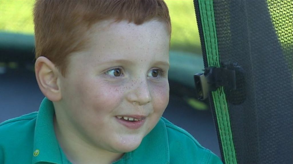 Wheelchair user Mia takes on ice skate challenge - BBC News