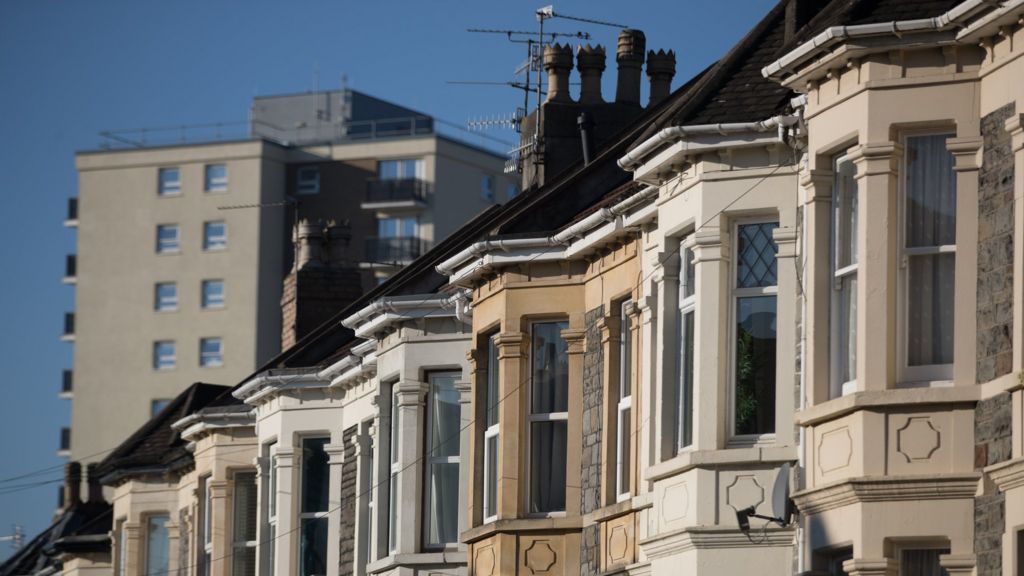 Four million leaseholders in England 'at risk from rip-off fees'