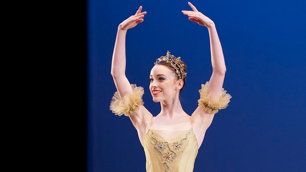 London City Ballet gets new lease of life nearly 30 years on - BBC News